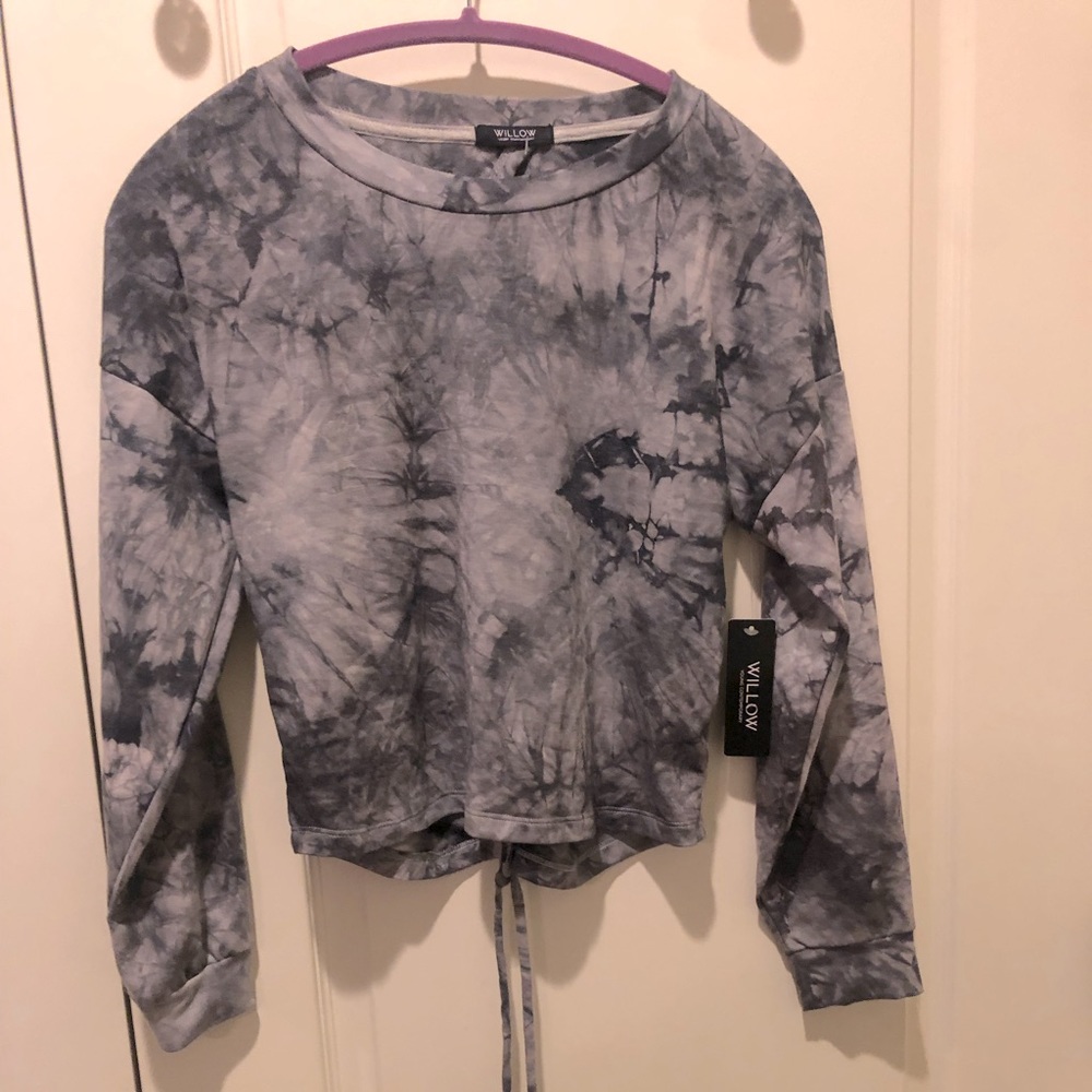 Willow Ladies Tie die black/white long sleeve crop top